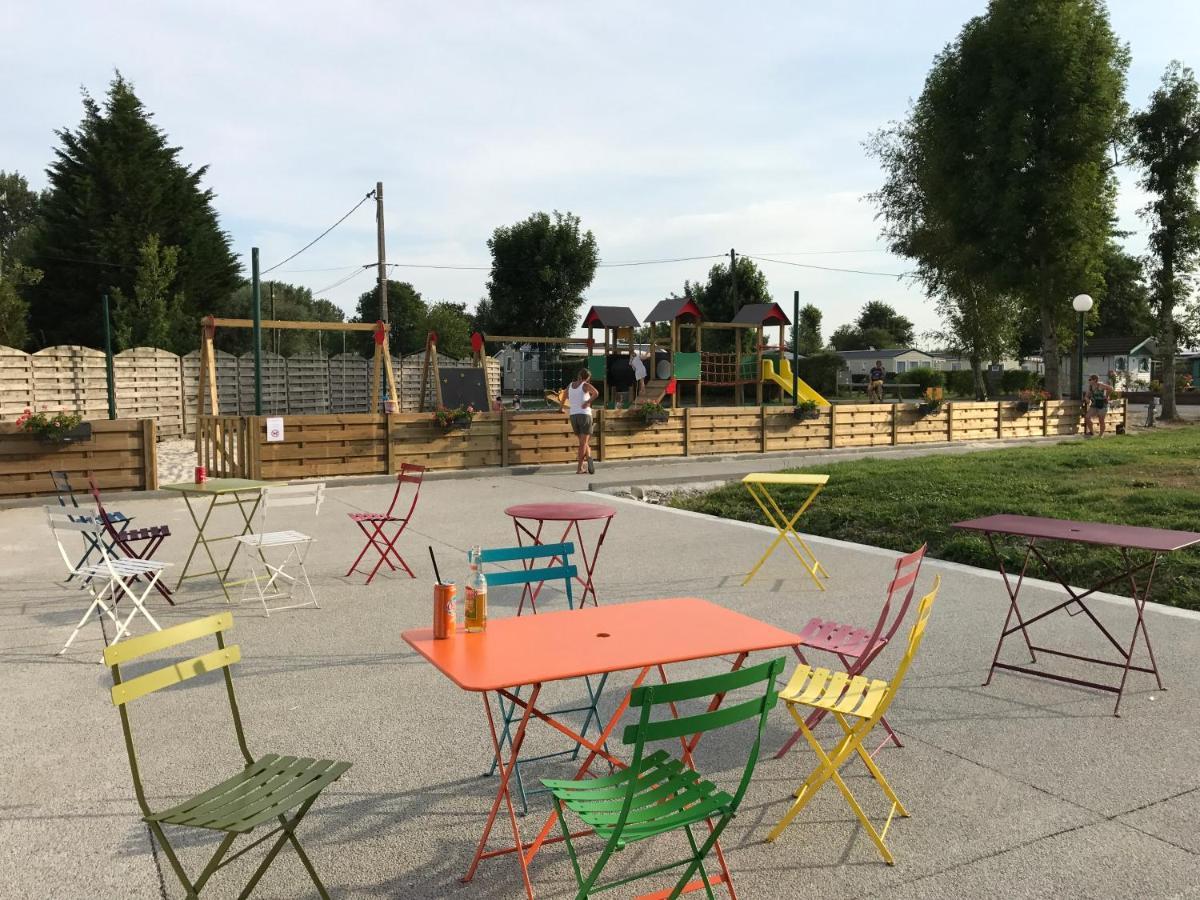 Camping La Garenne De Moncourt Rue  Exteriér fotografie