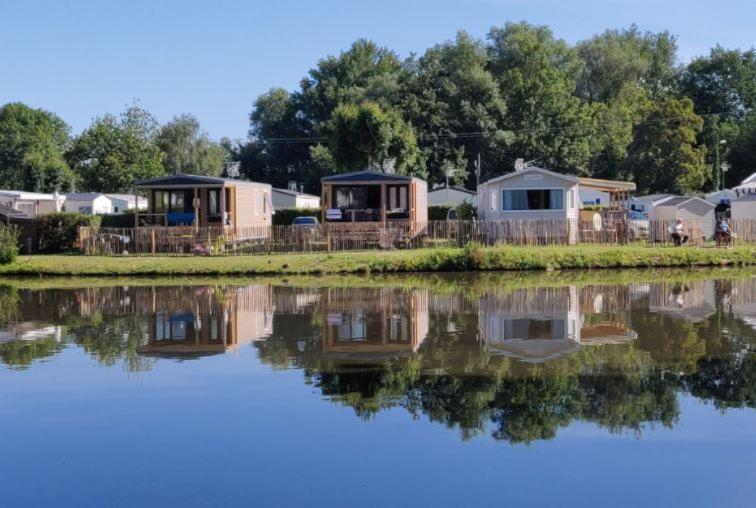Camping La Garenne De Moncourt Rue  Exteriér fotografie