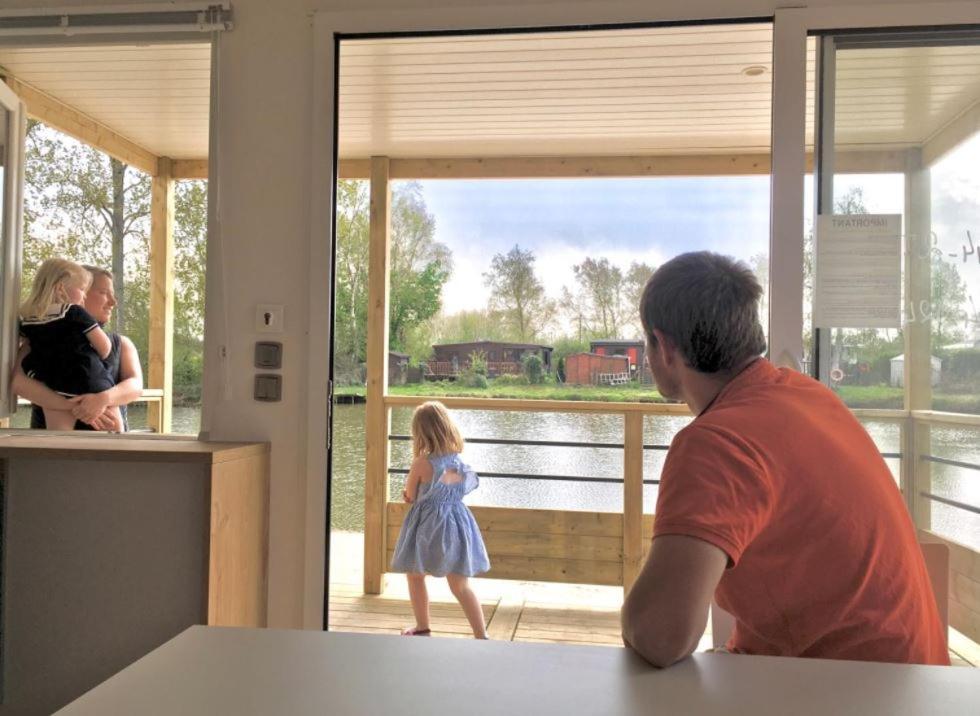 Camping La Garenne De Moncourt Rue  Exteriér fotografie