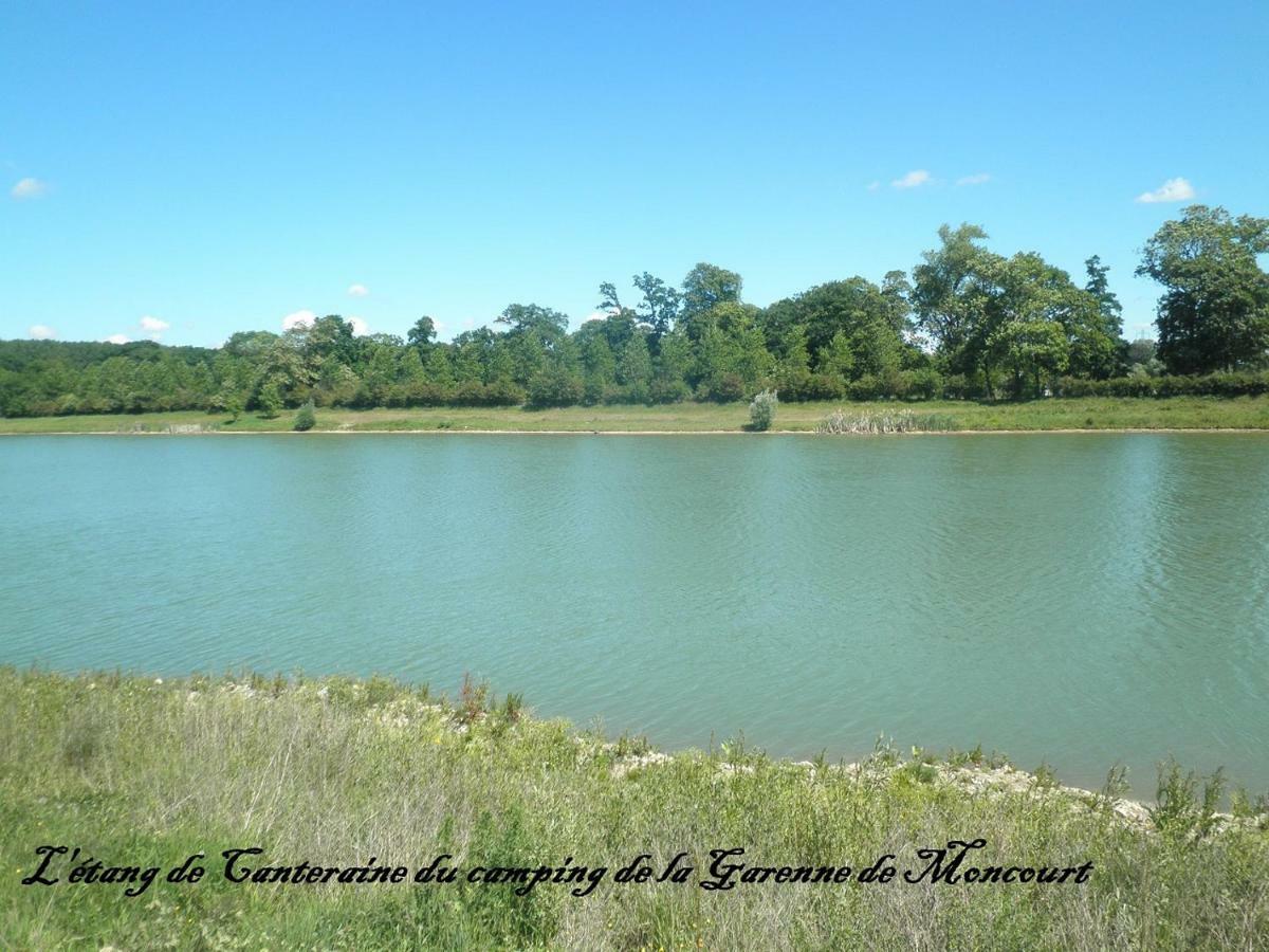 Camping La Garenne De Moncourt Rue  Exteriér fotografie